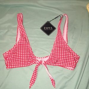 Cute bikini top!!